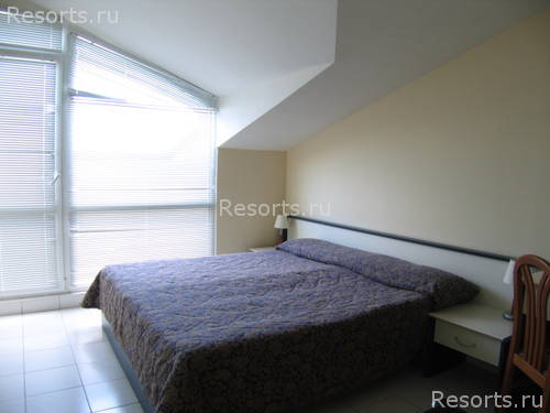Dolphin Hotel 8